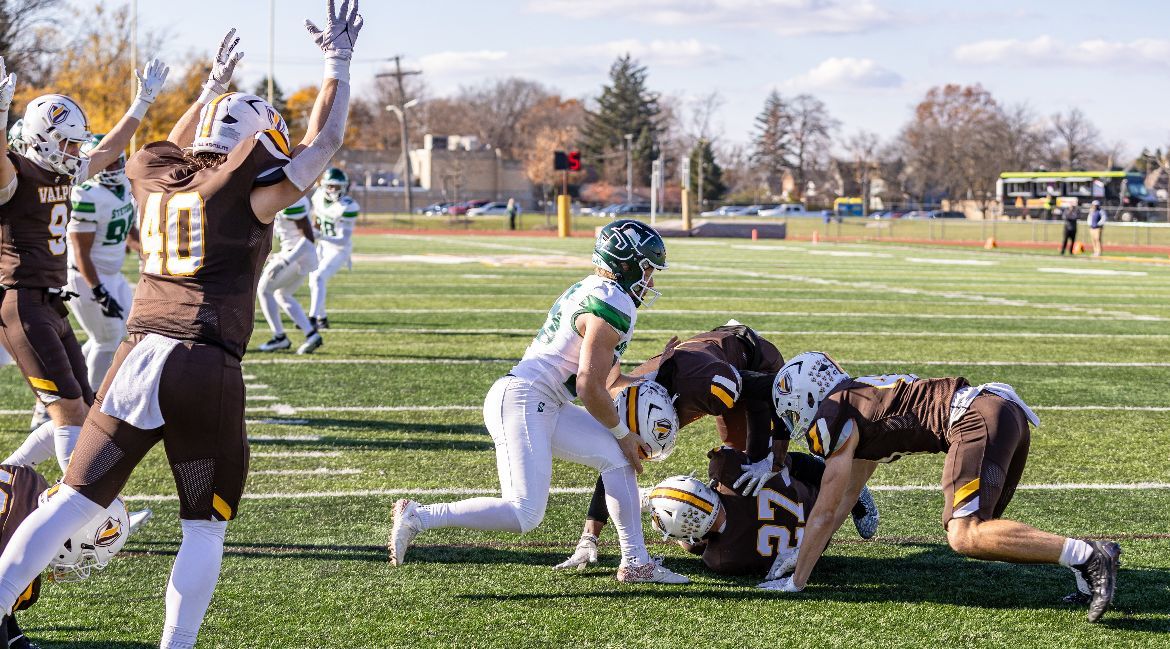 Valpo Football Celebrates Seniors with Overtime Victory Over Stetson