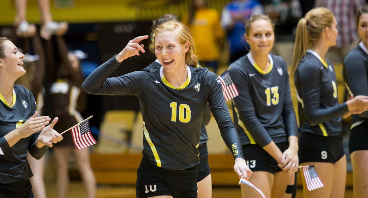 Volleyball Closes Homestand With Three Matches in Five Days