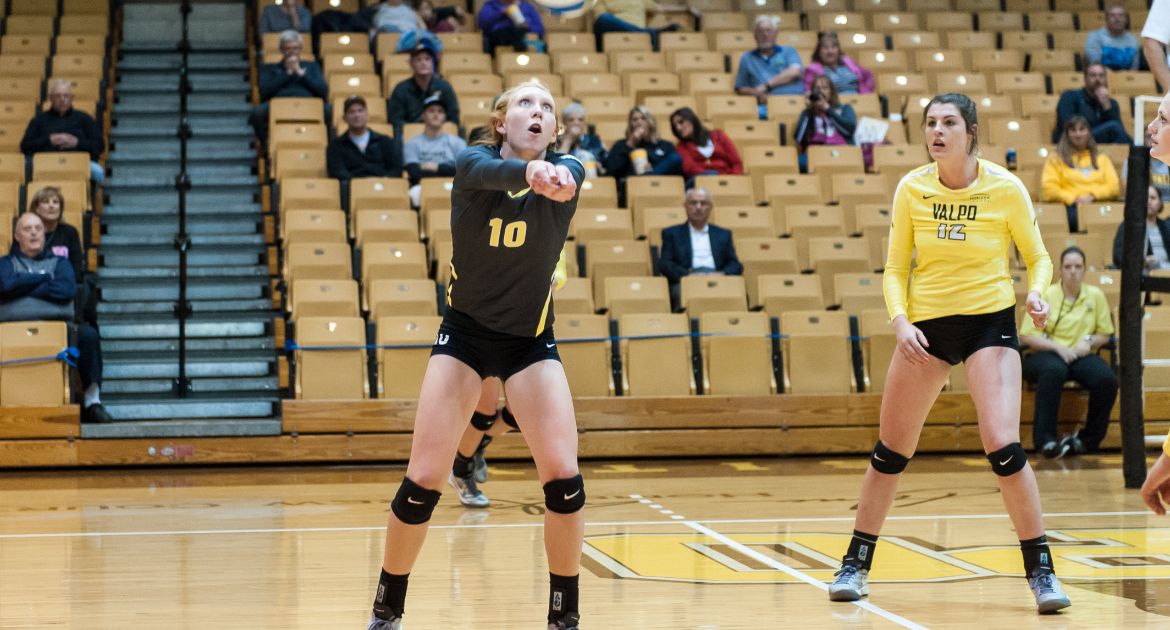 Volleyball Drops Pair at Ball State