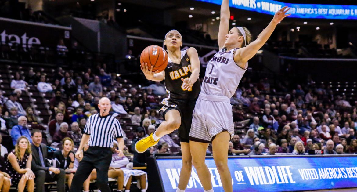 Women's Basketball Continues Homestand on Friday