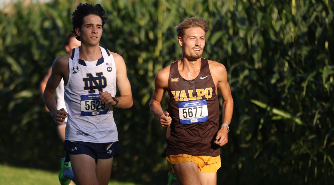 Walda Top-3 Finish Paces Valpo at Winrow Open