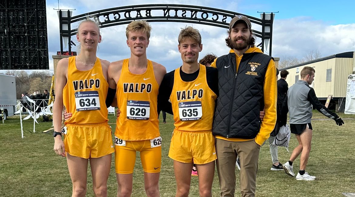 Walda Shatters Program Record in 10K, Leads Three Beacons Under Previous Record at NCAA Regional